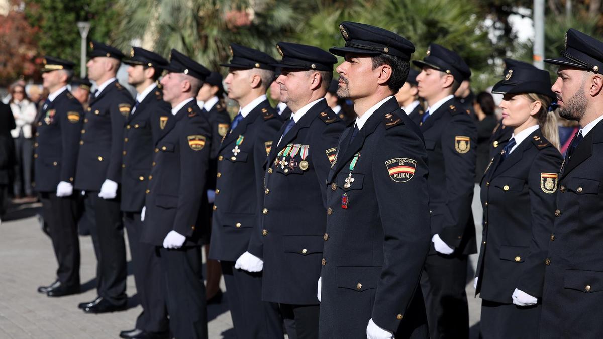 Acto conmemorativo de los 200 años de historia de la Policía Nacional de Ibiza.