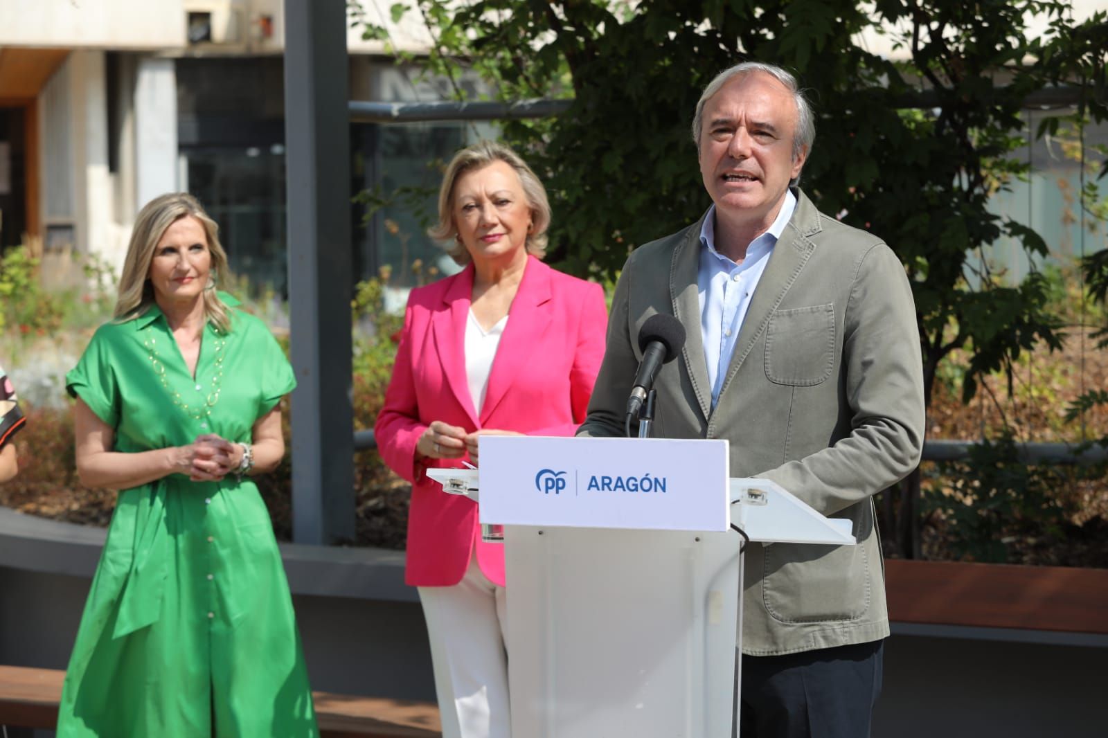 El PP presenta sus candidatos para el Congreso y el Senado en la plaza Salamero de Zaragoza