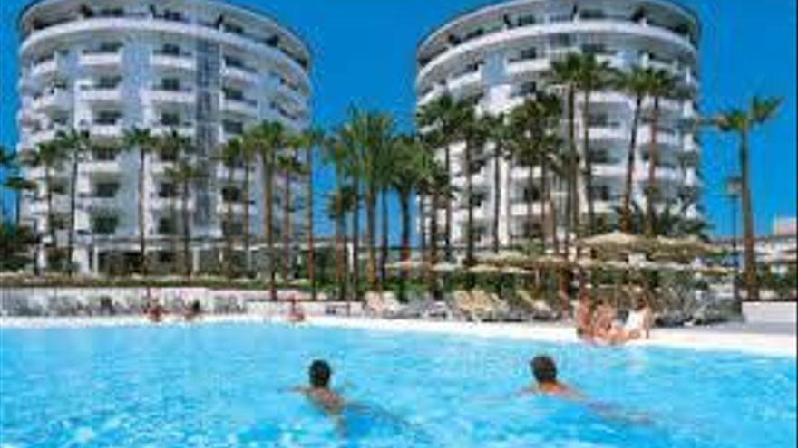 Las pernoctaciones hoteleras cayeron un 93,2 % en febrero en Canarias