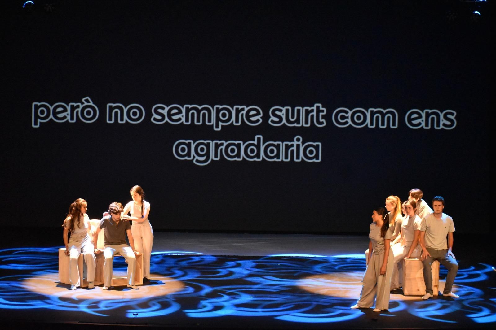 Las imágenes de la obra teatral &#039;Un pont de mar blava&#039;
