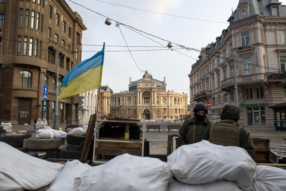 Street Defenses in The Port City of Odesa