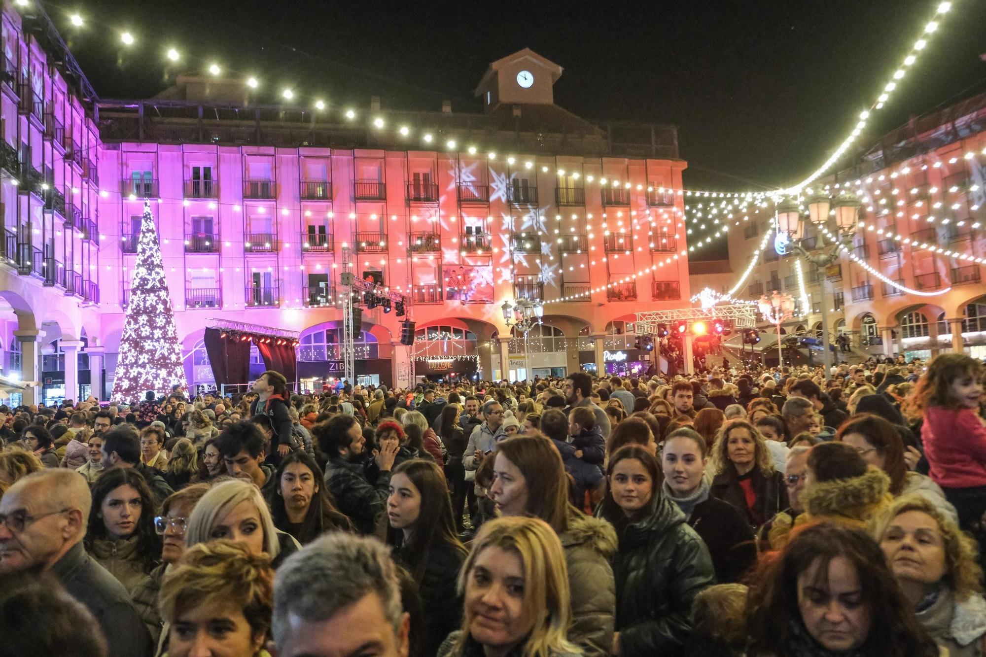 Así ha sido el encendido de la Navidad en Elda