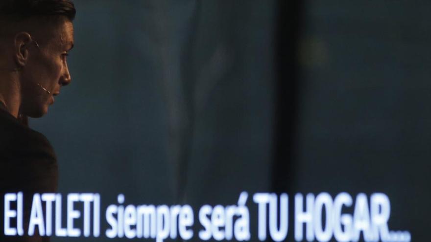 Fernando Torres anuncia su despedida del Atlético.