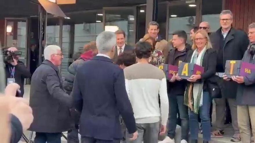 Llega Víctor Font para presentar las firmas de 'Nosaltres': “Más de 5.100 firmas”