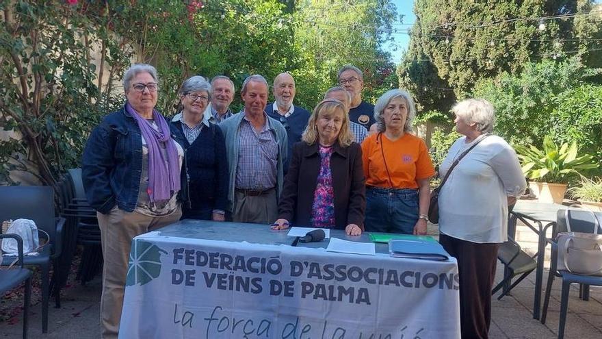 SOS de los vecinos de Palma por la paralización de las subvenciones: "El Ayuntamiento lo hace mal y nos castiga a nosotros"