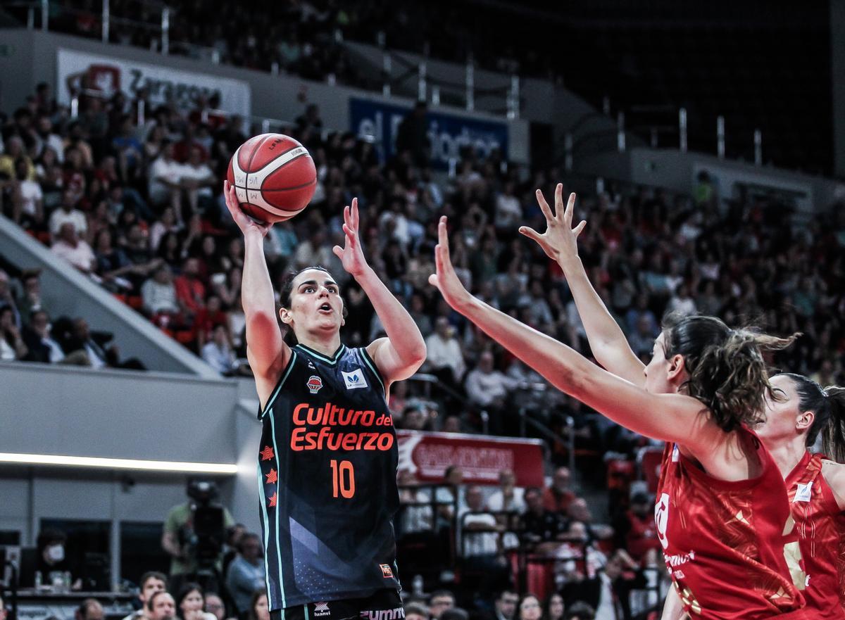 Leticia Romero, base del Valencia Basket