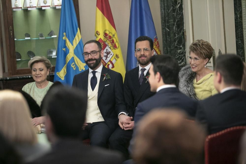 Alfredo Canteli oficia la boda de uno de sus asesores, José Manuel Suárez Bocero