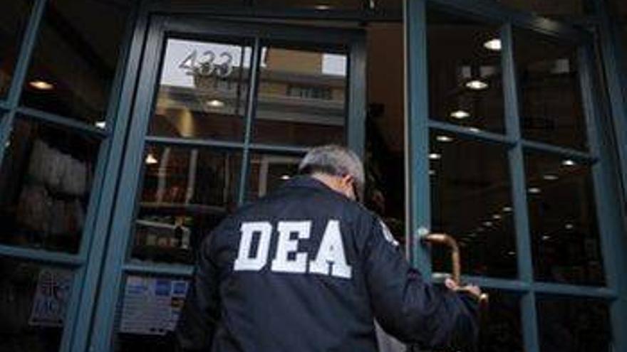 Acusados agentes de la DEA de participar en orgías pagadas por narcos colombianos