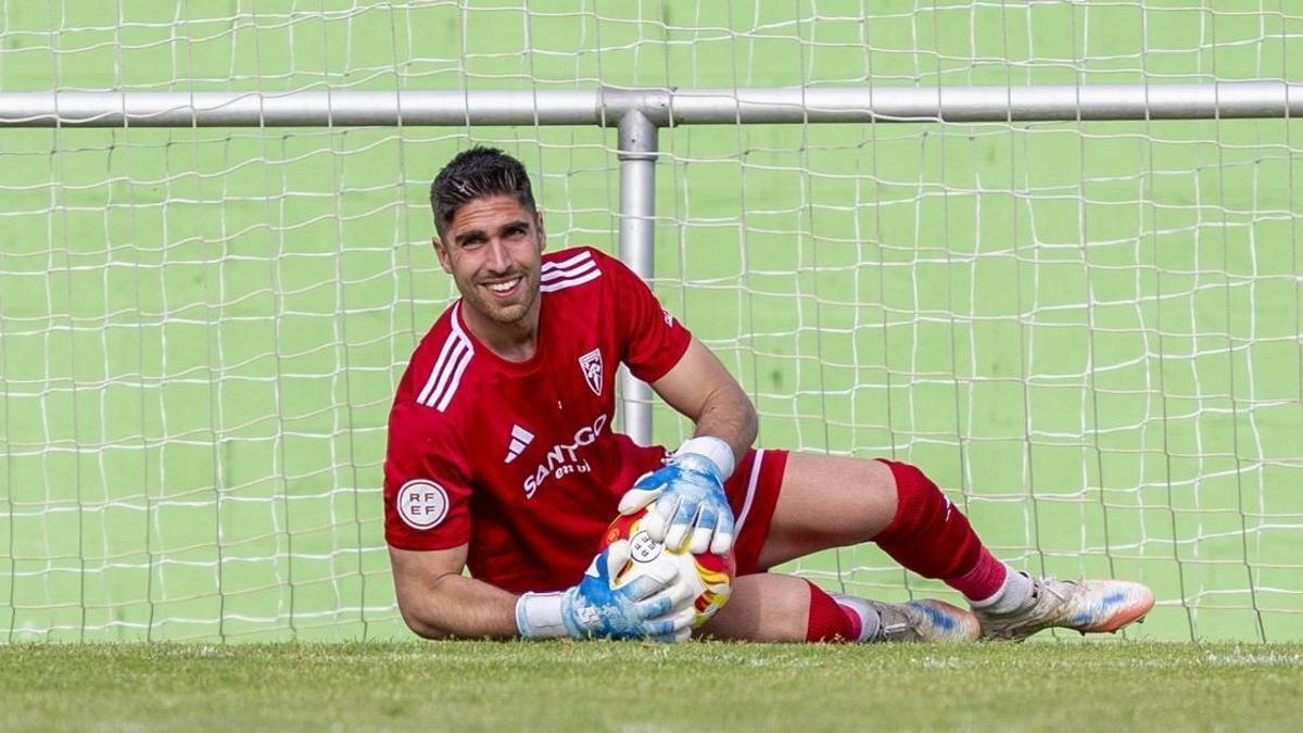 Álex Cobo, durante un partido del Compos de la pasada temporada.