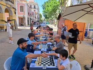 El pequeño Escandell y Nápoli, campeones invictos en la Diada de Ajedrez de La Marina de Ibiza