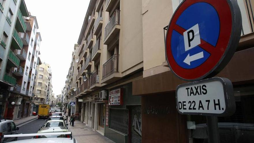 Zaragoza estrena dos paradas de taxi con horario nocturno