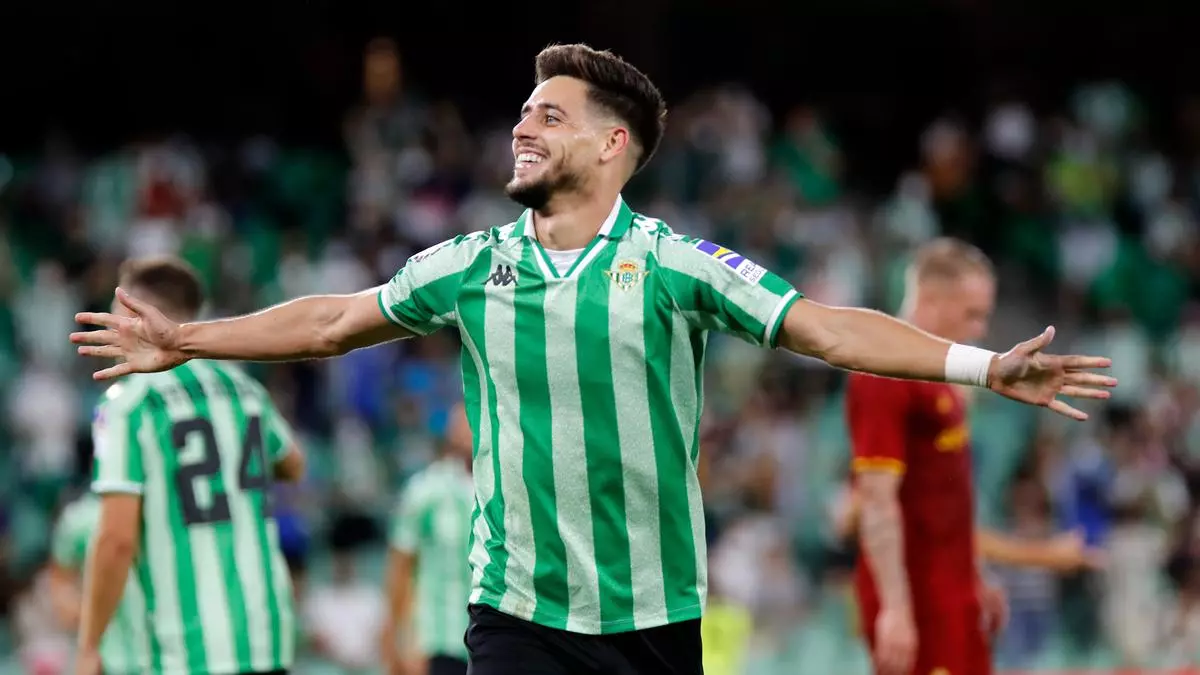 El Betis ya tiene elegido al sustituto si vende a Álex Moreno