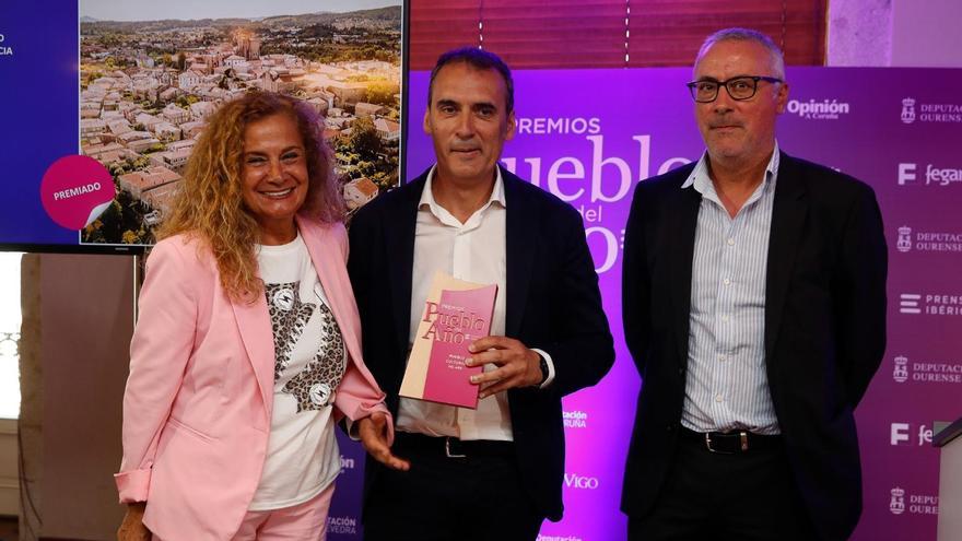 Carmela SIlva, presidenta de la Diputación de Pontevedra; Enrique Cabaleiro, alcalde de Tui; y Rogelio Garrido, director de FARO.