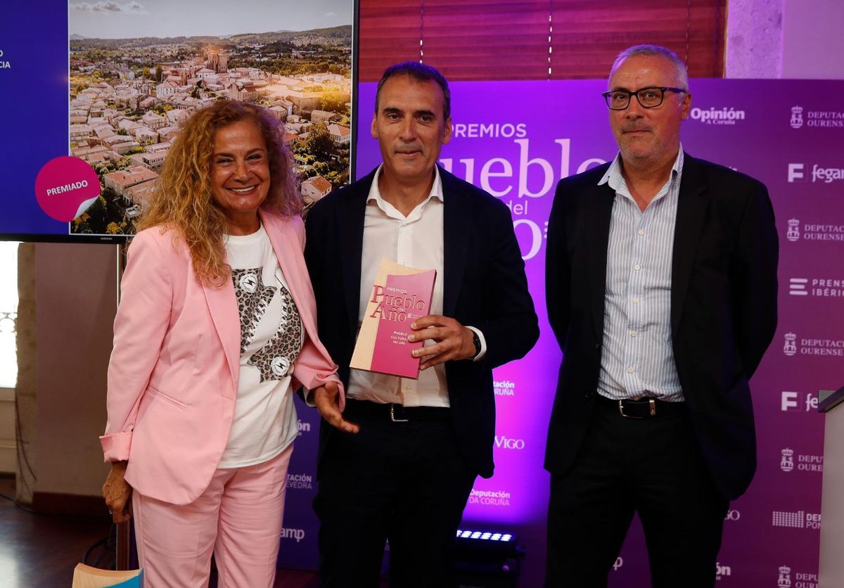 Combarro, Tui, Mesia y San Xoán de Río, Pueblos del Año en Galicia