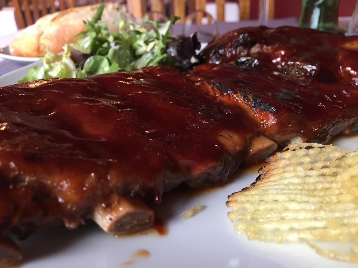 Las imágenes del restaurante El laurel, de Badajoz