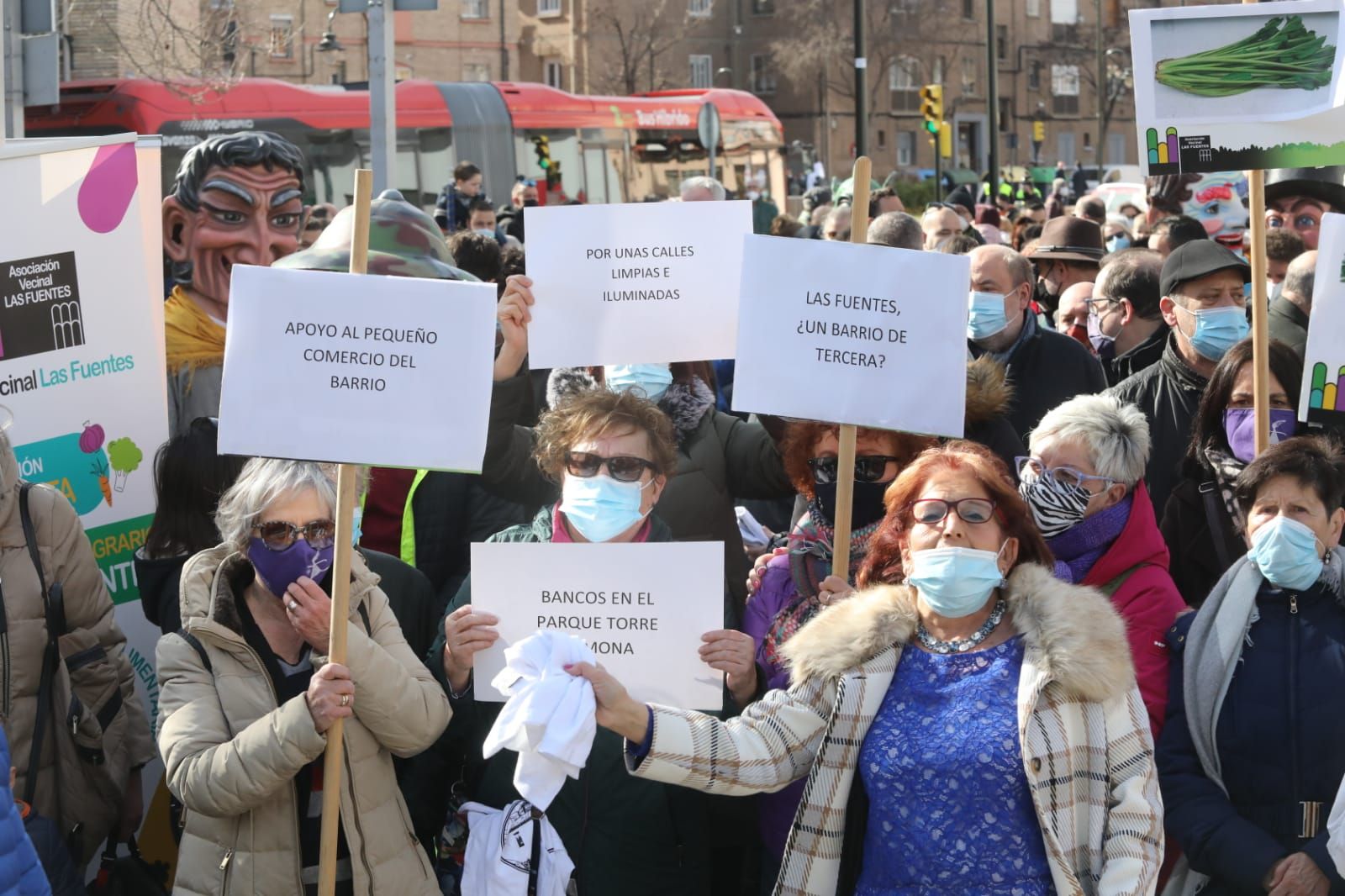 Manifestación de los vecinos de Las Fuentes de Zaragoza