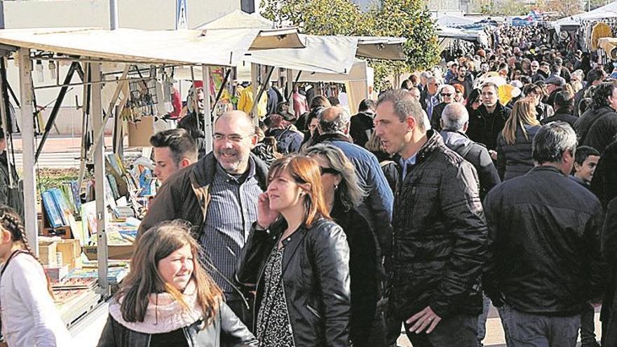 Más de 20.000 personas acuden a la feria de la Purísima de Segorbe