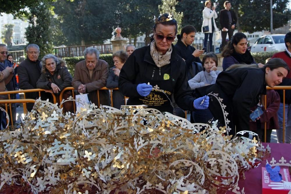 Reparto del Roscón de Reyes a los murcianos