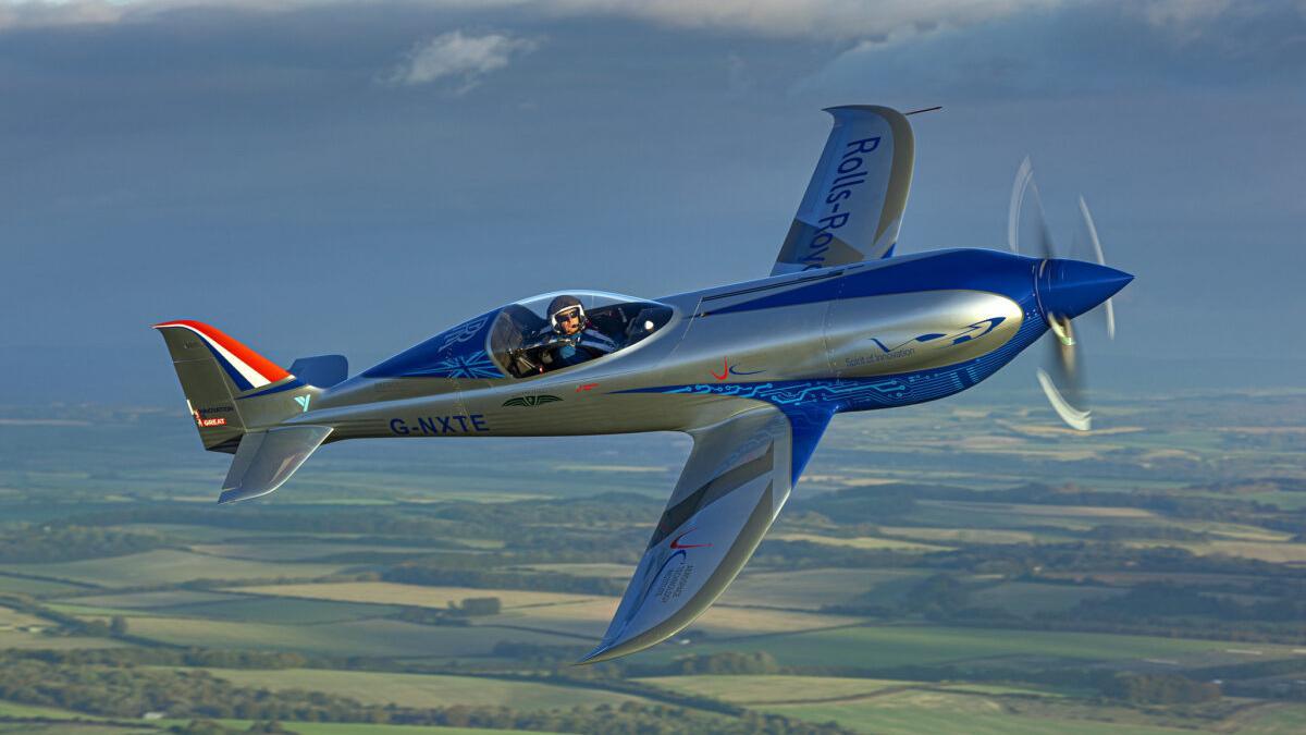 El avión eléctrico más rápido del mundo llega a los 623 km/h
