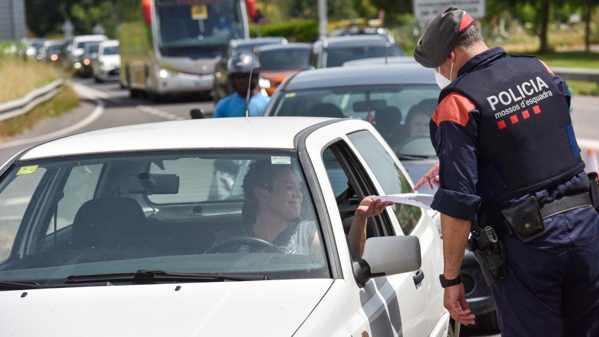 Control de salida de Lleida por parte de los Mossos d’Esquadra.