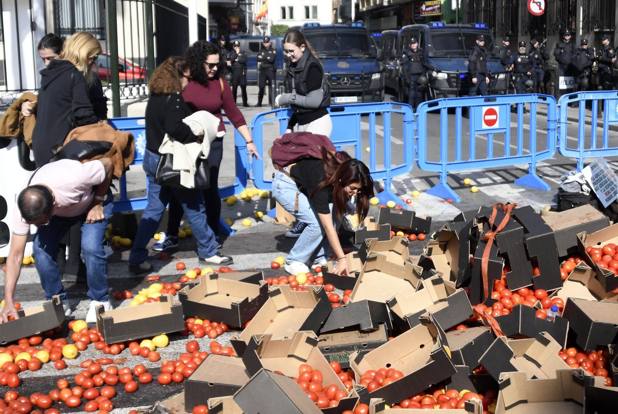 FOTOS: Las protestas de los agricultores murcianos el 21F, en imágenes