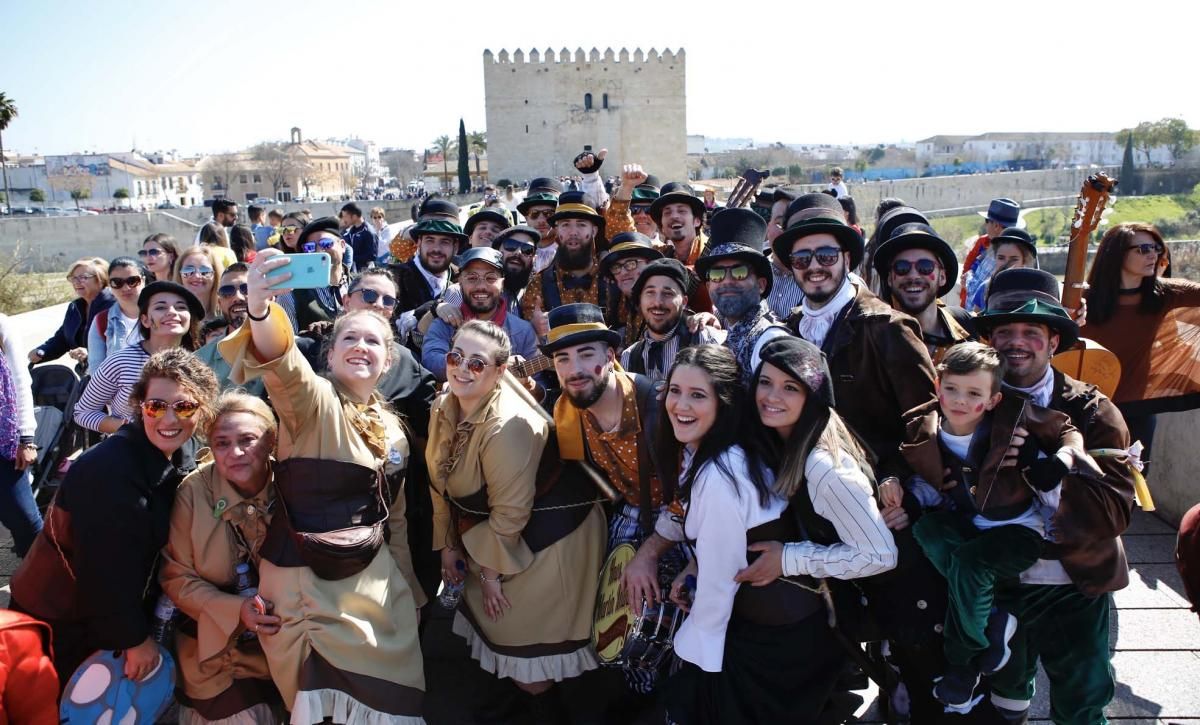 Carnaval de Córdoba: pasacalles en la Calahorra y fiesta infantil en el Bulevar