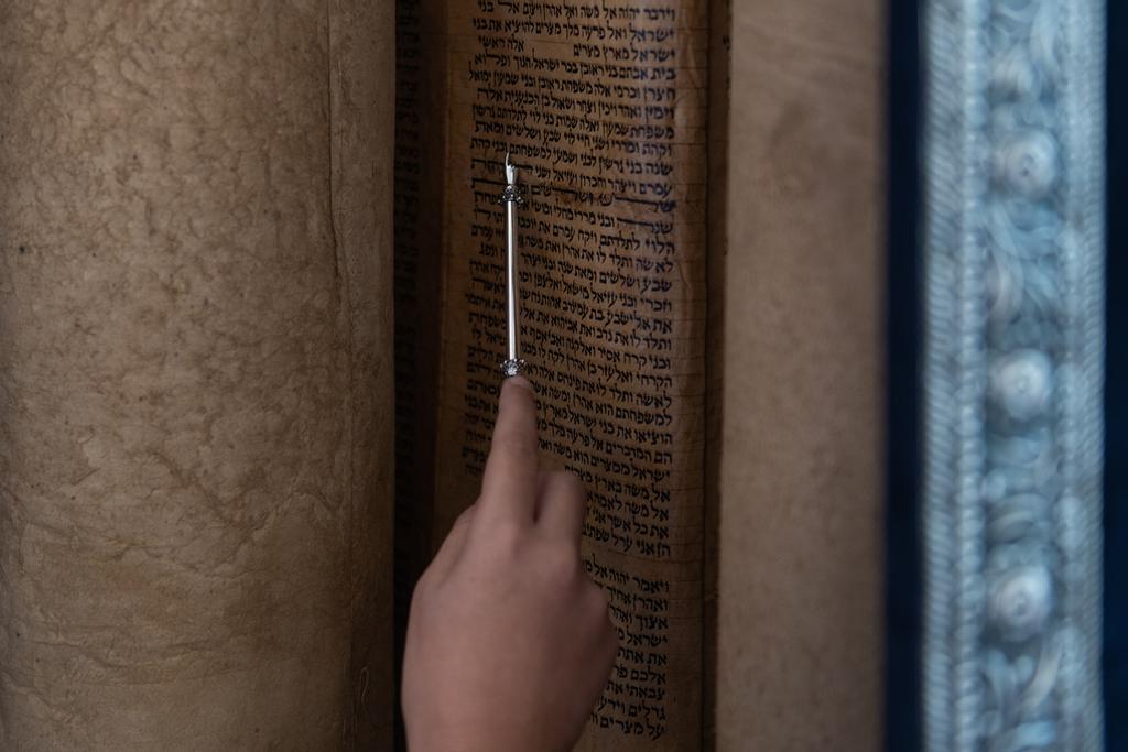 Los judíos tuvieron que convertirse al cristianismo o abandonar la Península Ibérica.