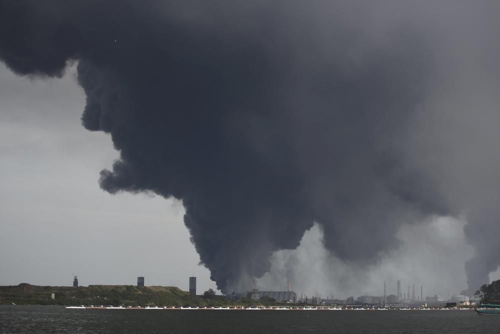 La explosión en una planta de Pemex deja tres muertos