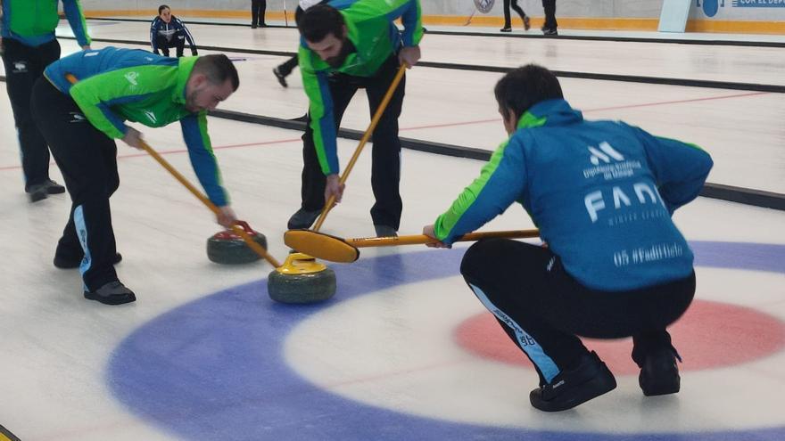 Los Compadres Curling Málaga cierran la liga en quinta posición