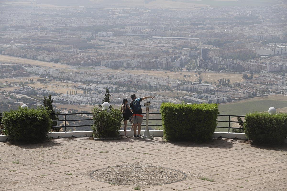 Vista de Córdoba desde el Balcón del Mundo.