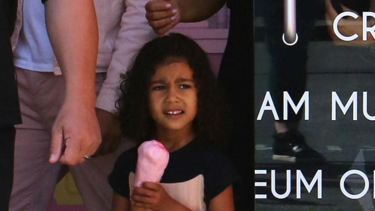 North West comiendo helado