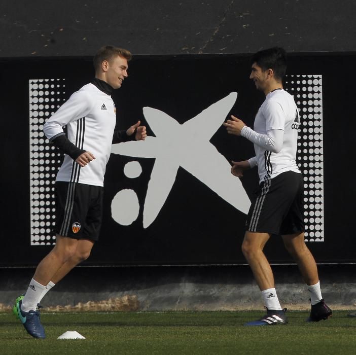 Las imágenes del entrenamiento del Valencia de este sábado