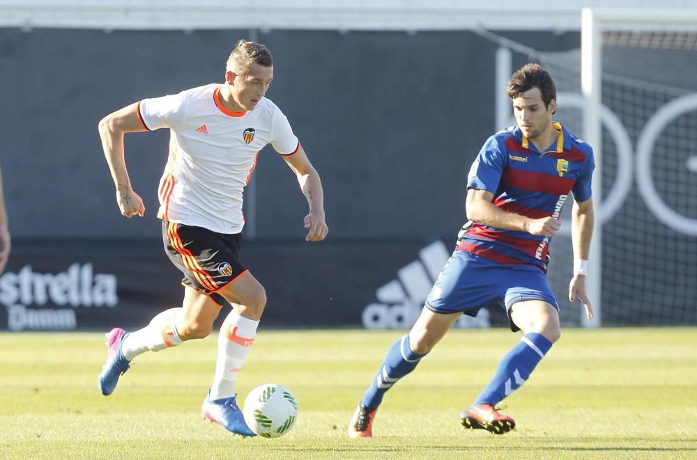 Valencia Mestalla - Llagostera, en imágenes