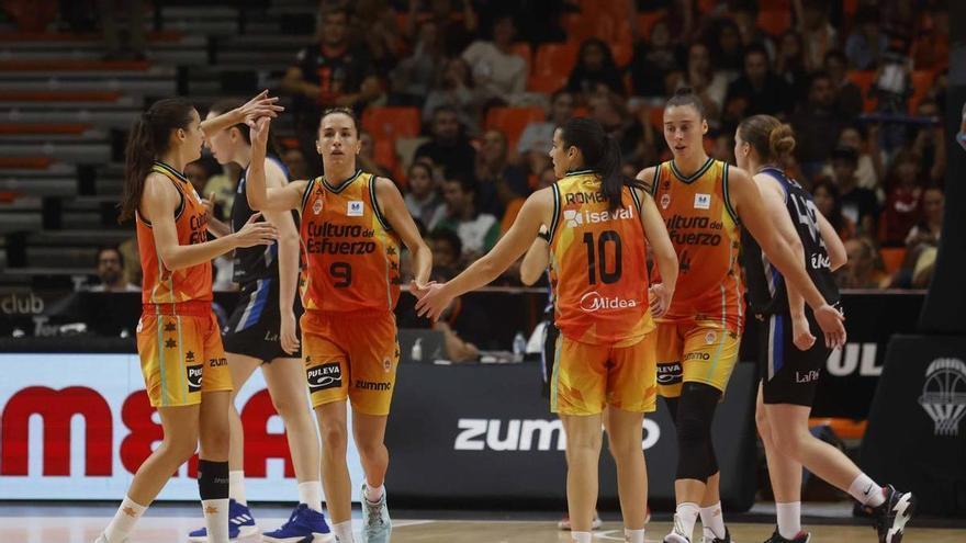 Remontada de orgullo para poner en pie a La Fonteta (86-81)