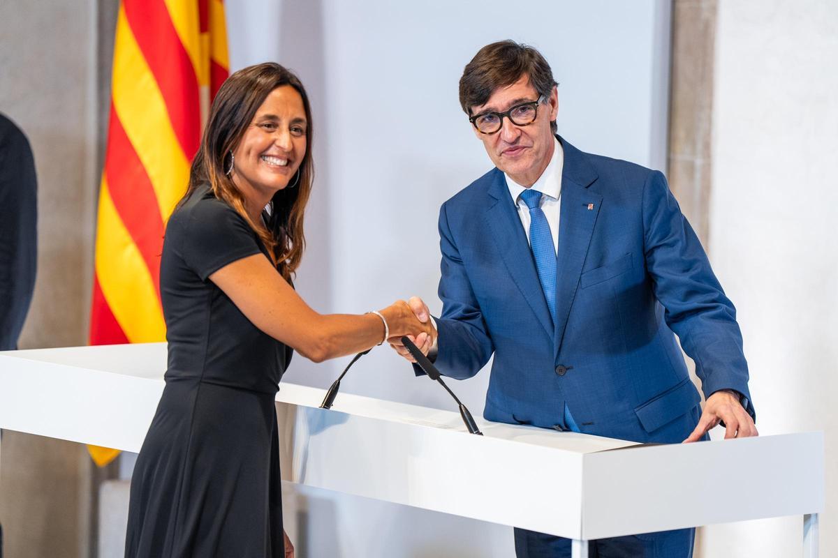 La consellera Niubó y el president Illa en agosto de 2024.