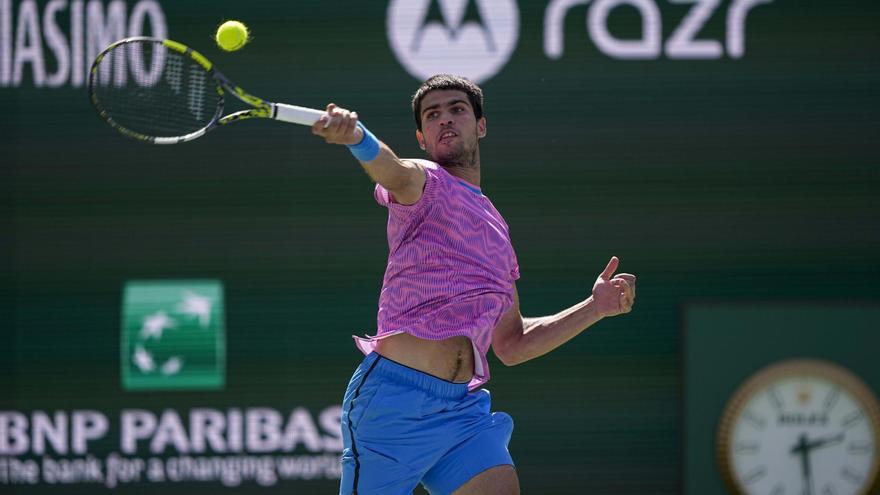 Alcaraz se venga de Marozsán para acceder a cuartos de final de Indian Wells