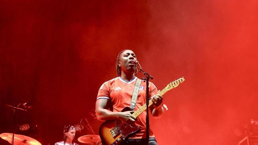 Todas las imágenes de la actuación de Bloc Party en el Warm Up