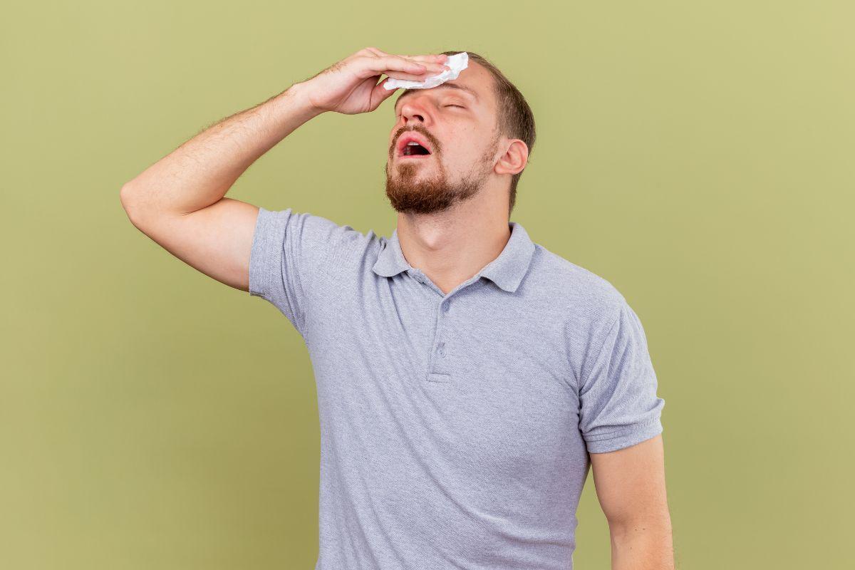 Los dos trucos para combatir el sudor este agosto (y no acabar empapado a los cinco minutos)