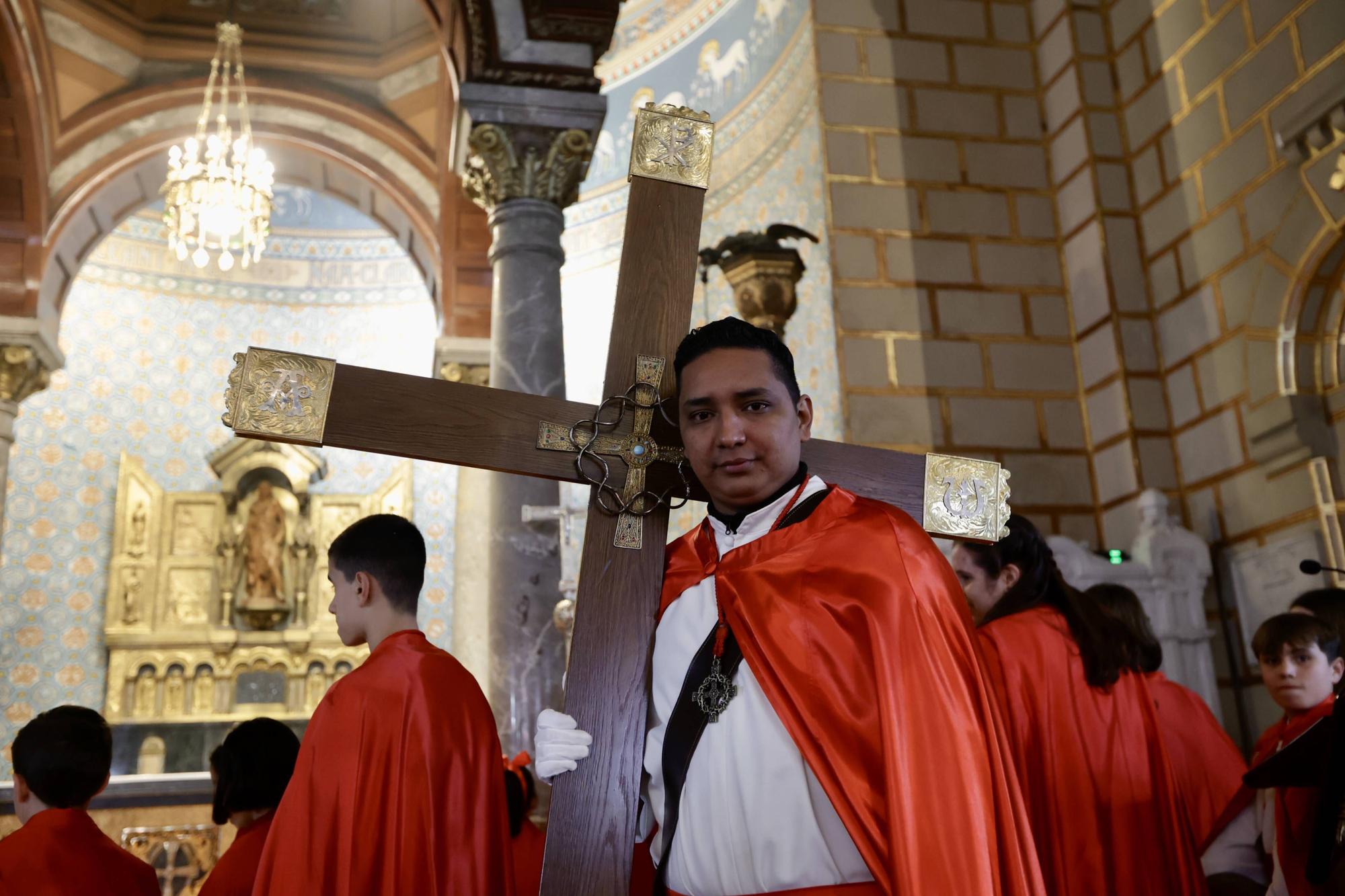 Suspendida la procesión de Jesús Cautivo en Oviedo por el mal tiempo