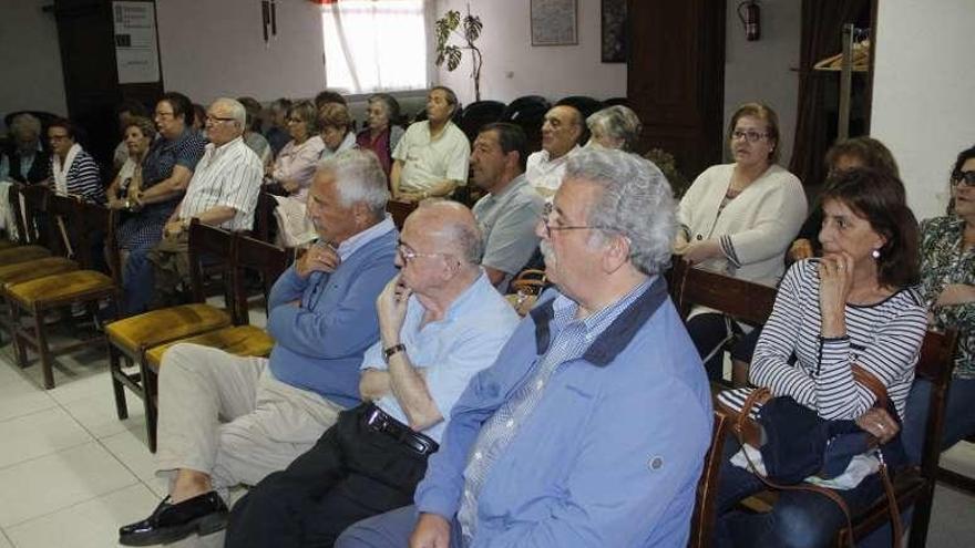 Asistentes a la última asamblea del Liceo Casino. // S. Álvarez