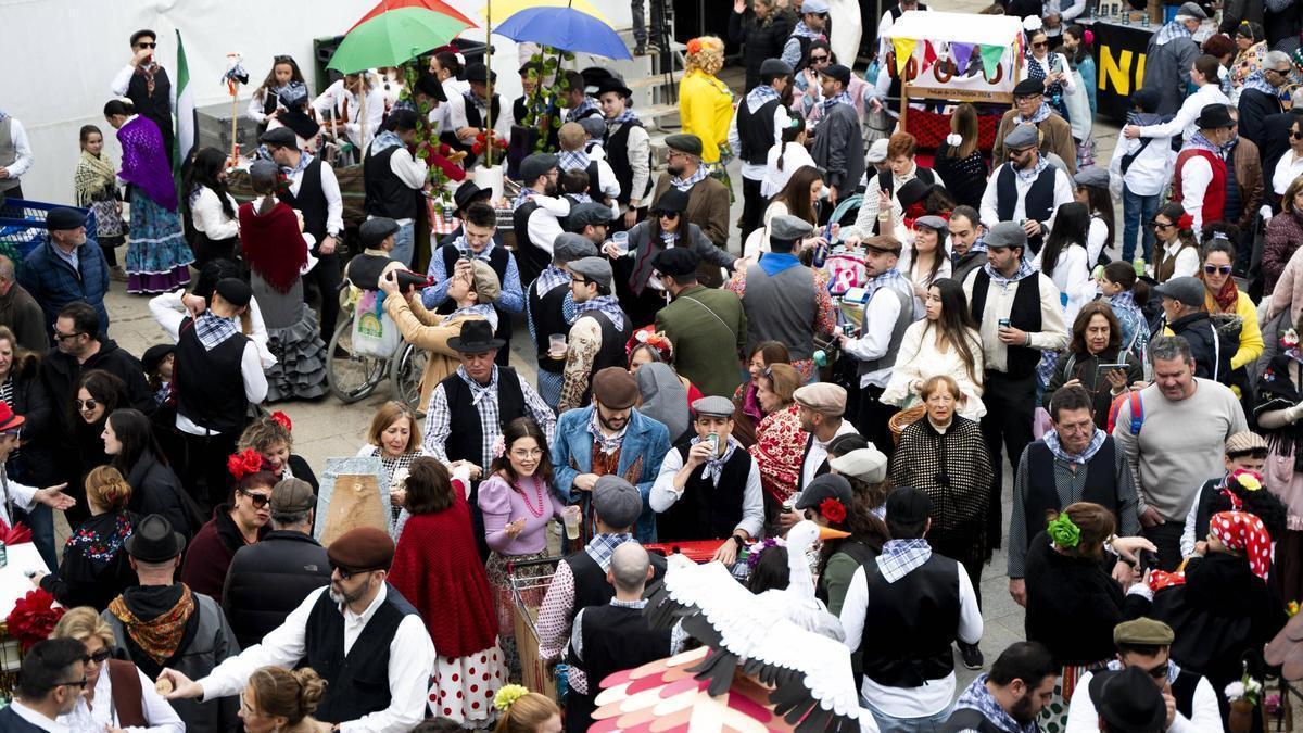 ¡Búscate en las imágenes de la Pedida de la Patatera de Malpartida de Cáceres!