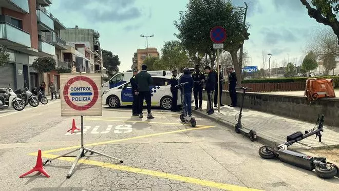 Les imatges de la campanya de control dels patinets de Blanes
