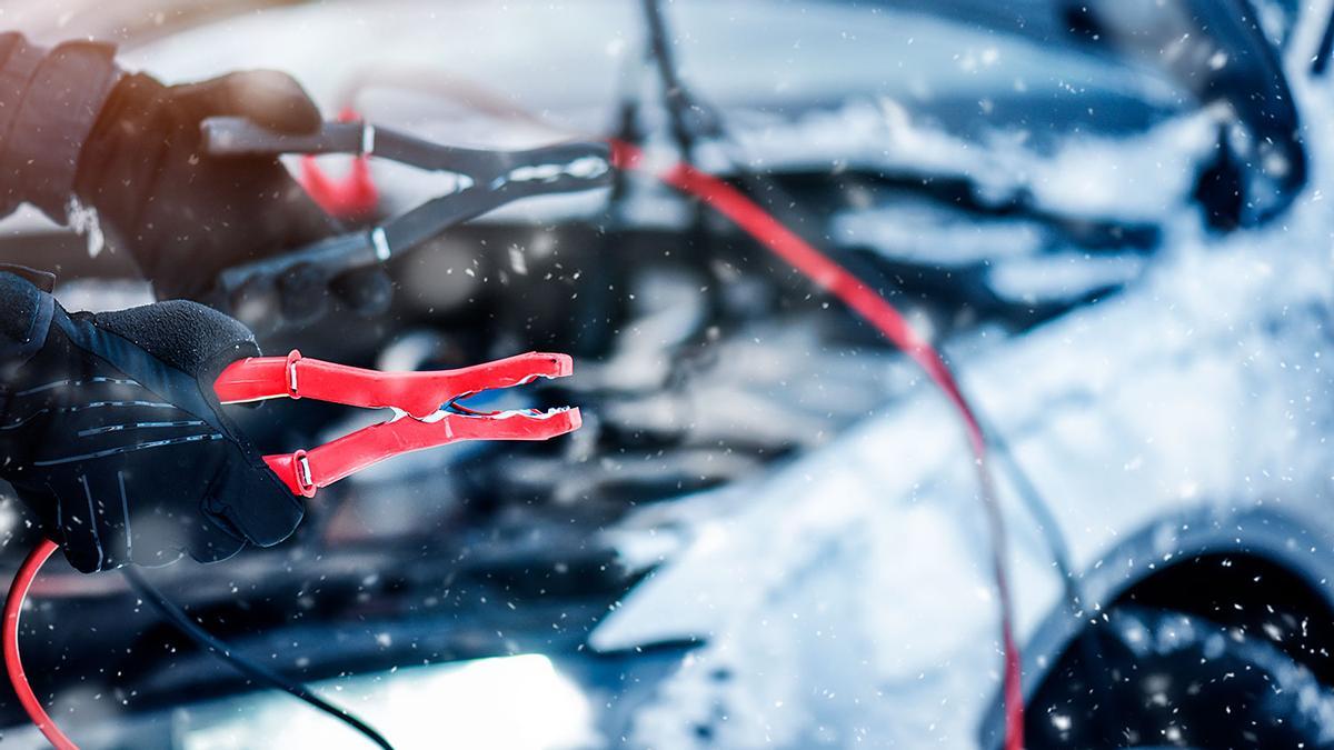 Así puedes detectar que tu coche pierde líquido anticongelante en invierno