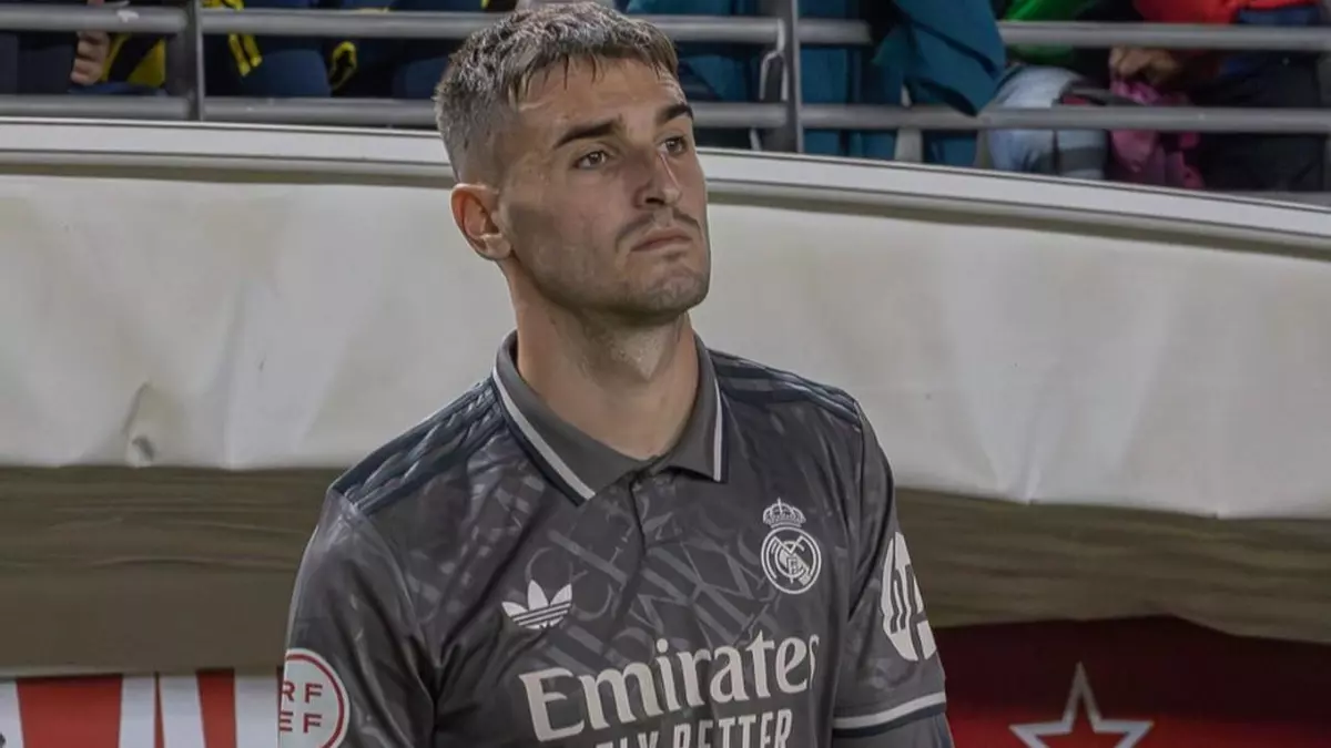 El lateral izquierdo David Ruiz ficha en propiedad por el Eldense