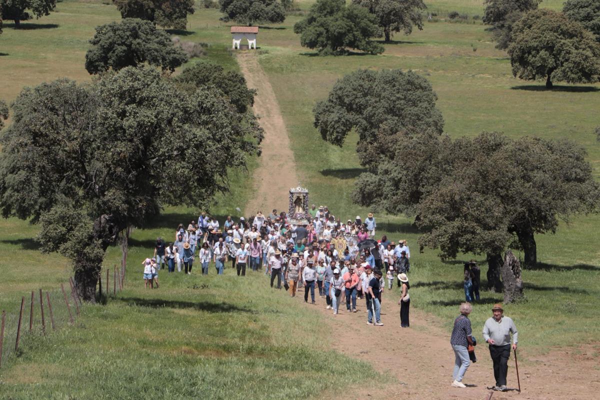 Hinojosa celebra la romería de la Virgen de la Antigua Coronada