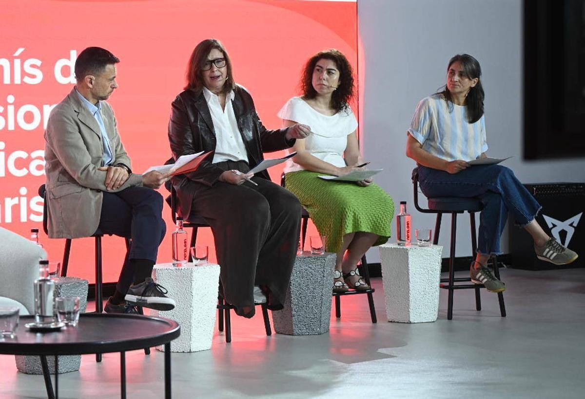 Sergi Saborit, Elvira Bisbe, Mònica Algueró i Olga Giner. | JORDI COTRINA