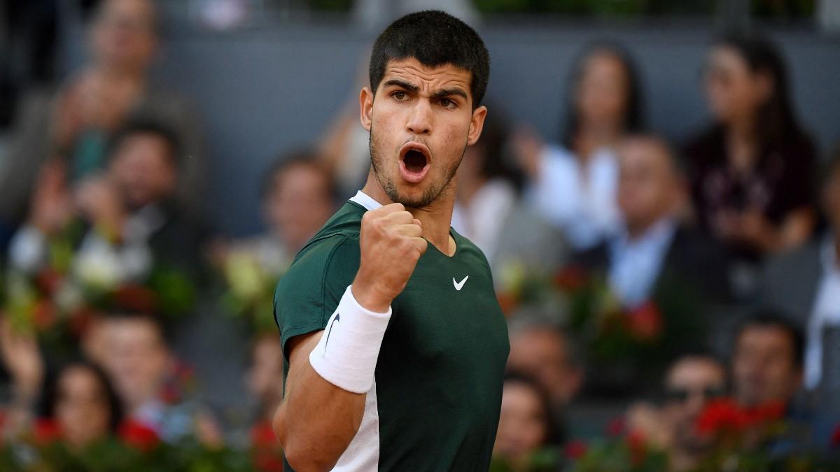 Carlos Alcaraz, celebrando un punto durante el duelo ante Zverev