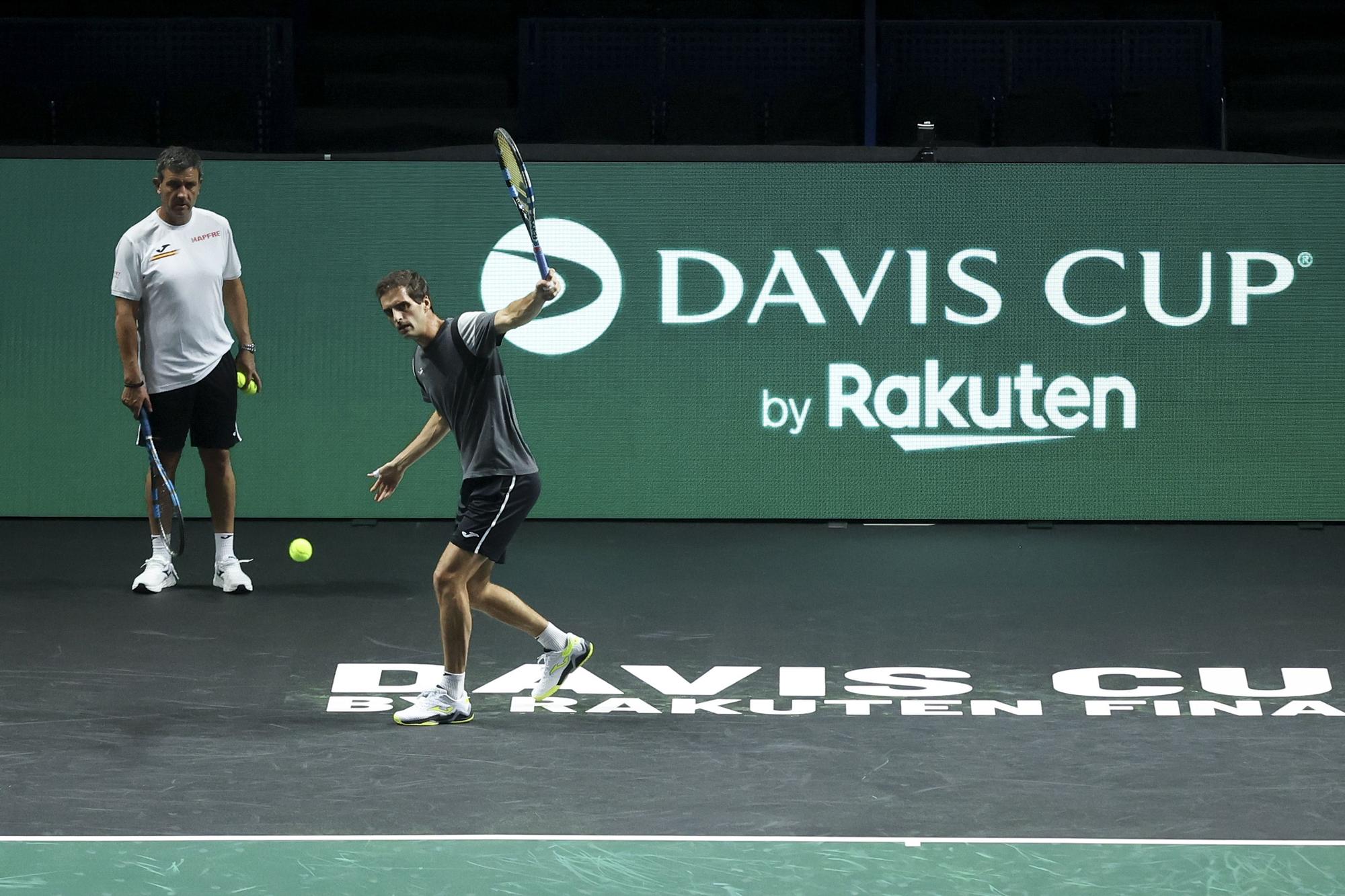 Comienzan los entrenamientos de España para la Copa Davis en el Carpena