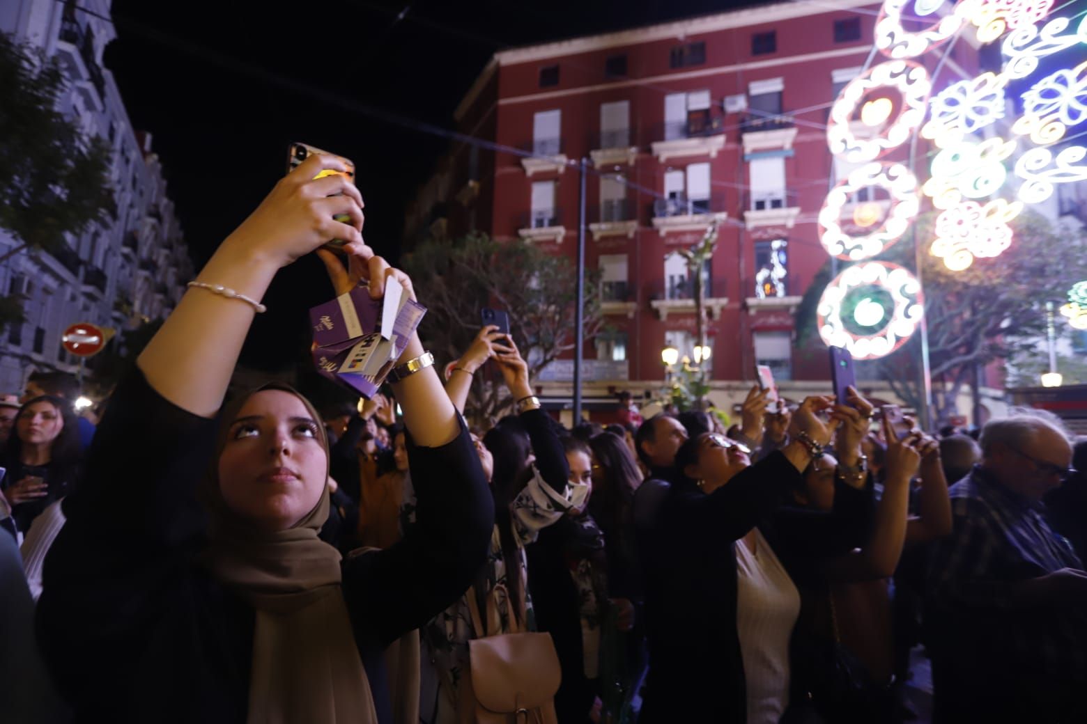 Encendido de luces de la falla Cuba-Puerto Rico