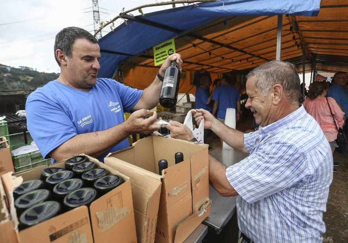 Soto de Ribera pone el broche de oro a sus fiestas con 800 bollos